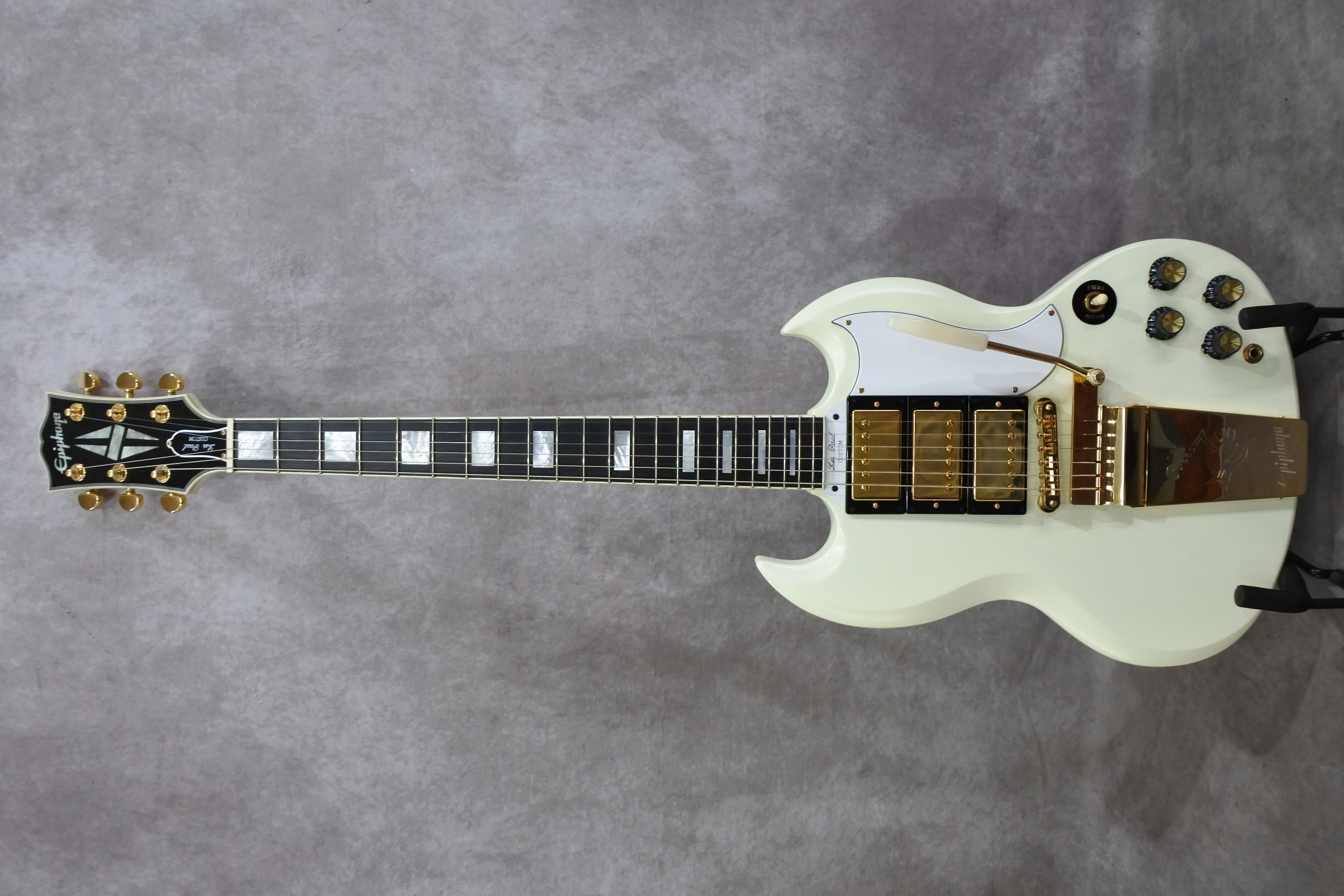 Epiphone Inspired by Gibson 1963 Les Paul SG Custom With Maestro Vibrola (Classic White)