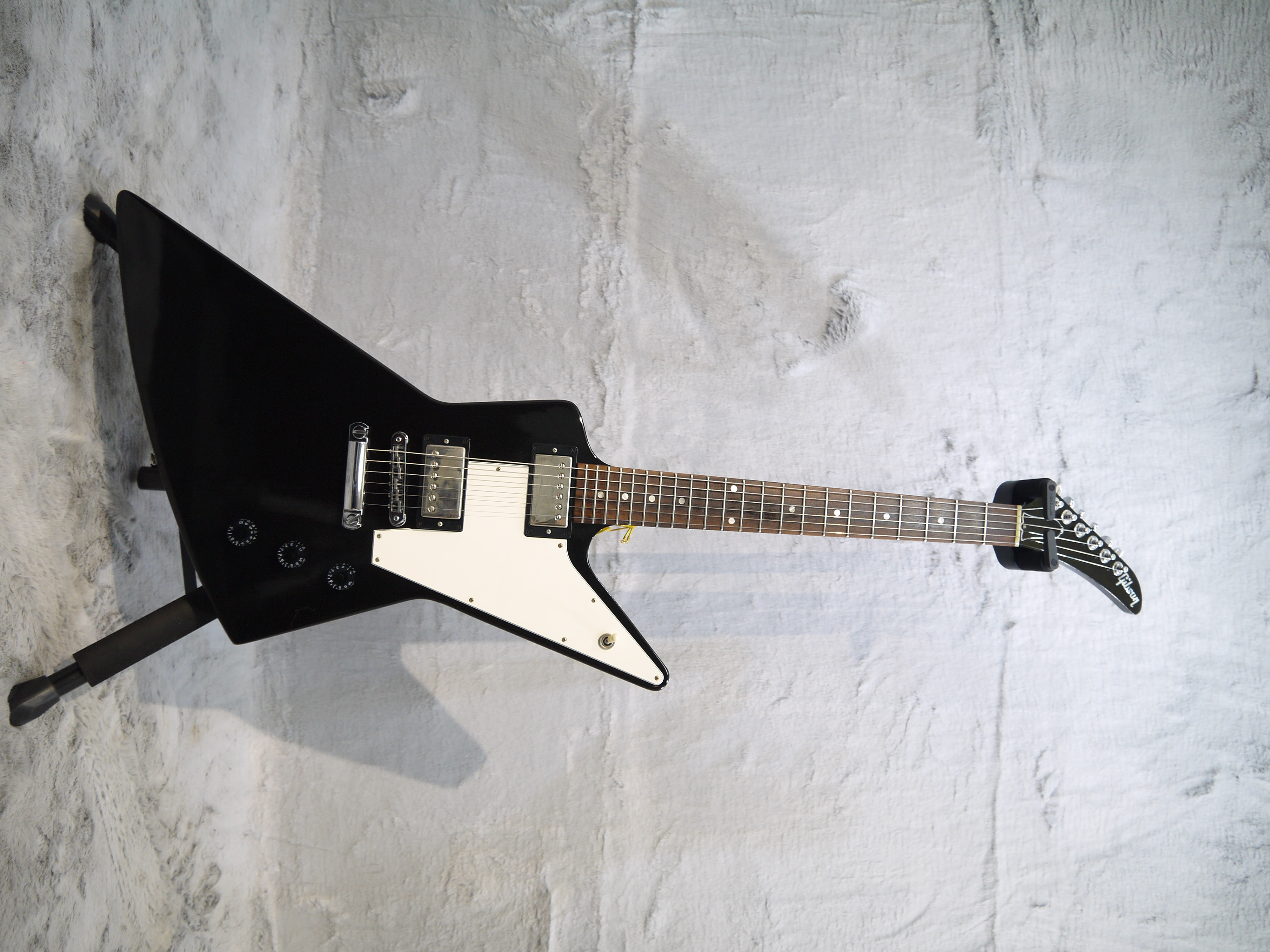 SOLD OUT Gibson Explorer '76 Ebony 2011