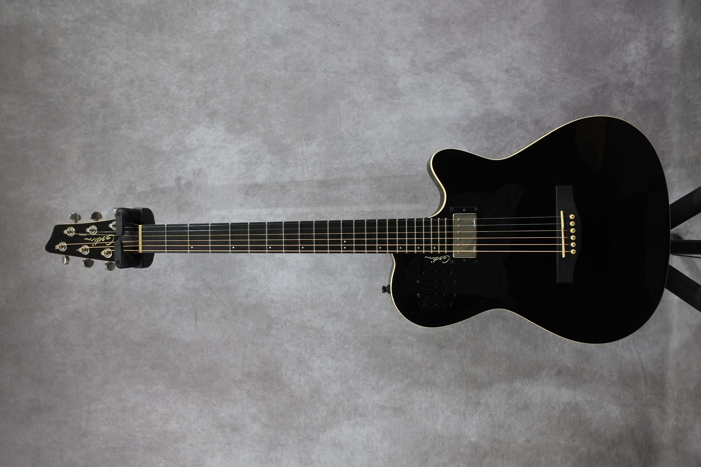 Godin A6 Ultra Black 2018　【Excellent Condition】