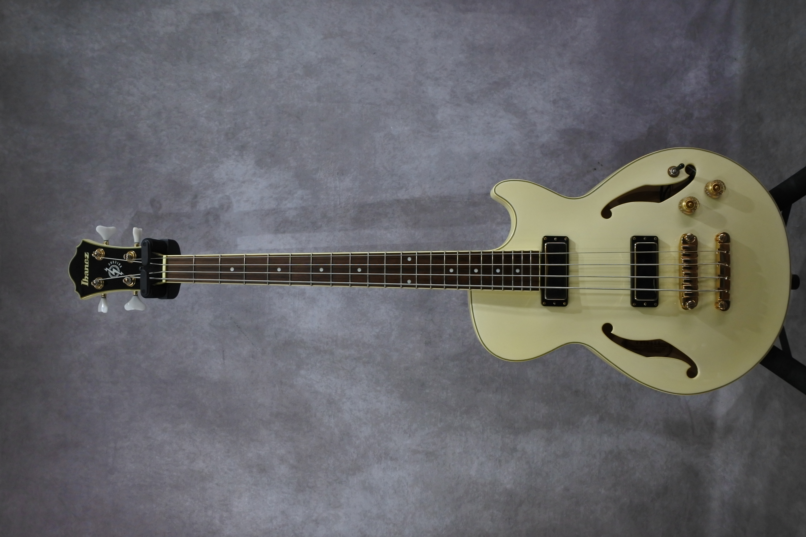 IBANEZ AGB200-IV 【ショートスケール・セミホロー】